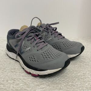 New Balance Womens 7.5 840 V4 Running Shoes **READ**